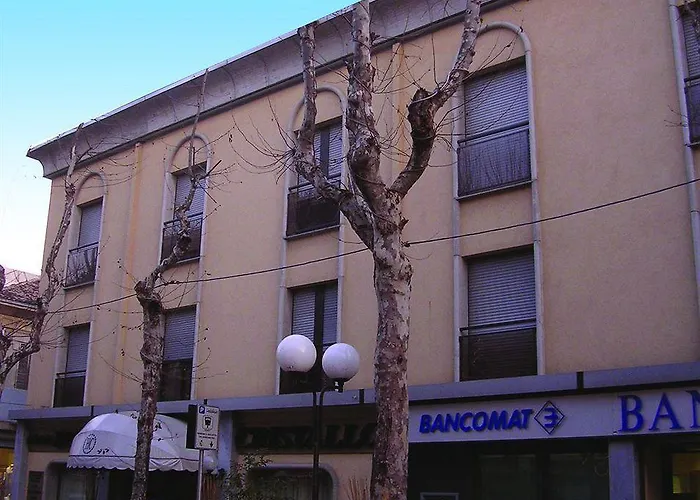 克里斯塔洛酒店 4* 卡托利卡