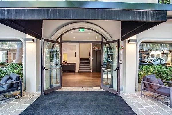 克里斯塔洛酒店 4* 卡托利卡