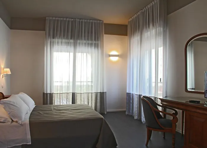 克里斯塔洛酒店 卡托利卡