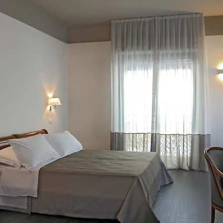 Hotel Cristallo 4*